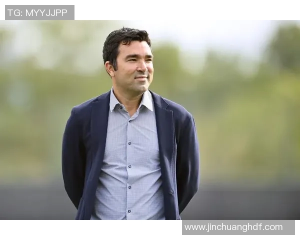 元老足球明星盘点：那些曾经辉煌的传奇球员们都有哪些